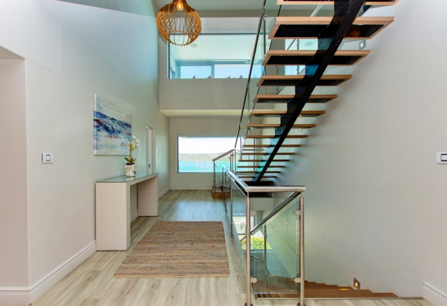 6 Bedroom Property for Sale in Myburgh Park Western Cape